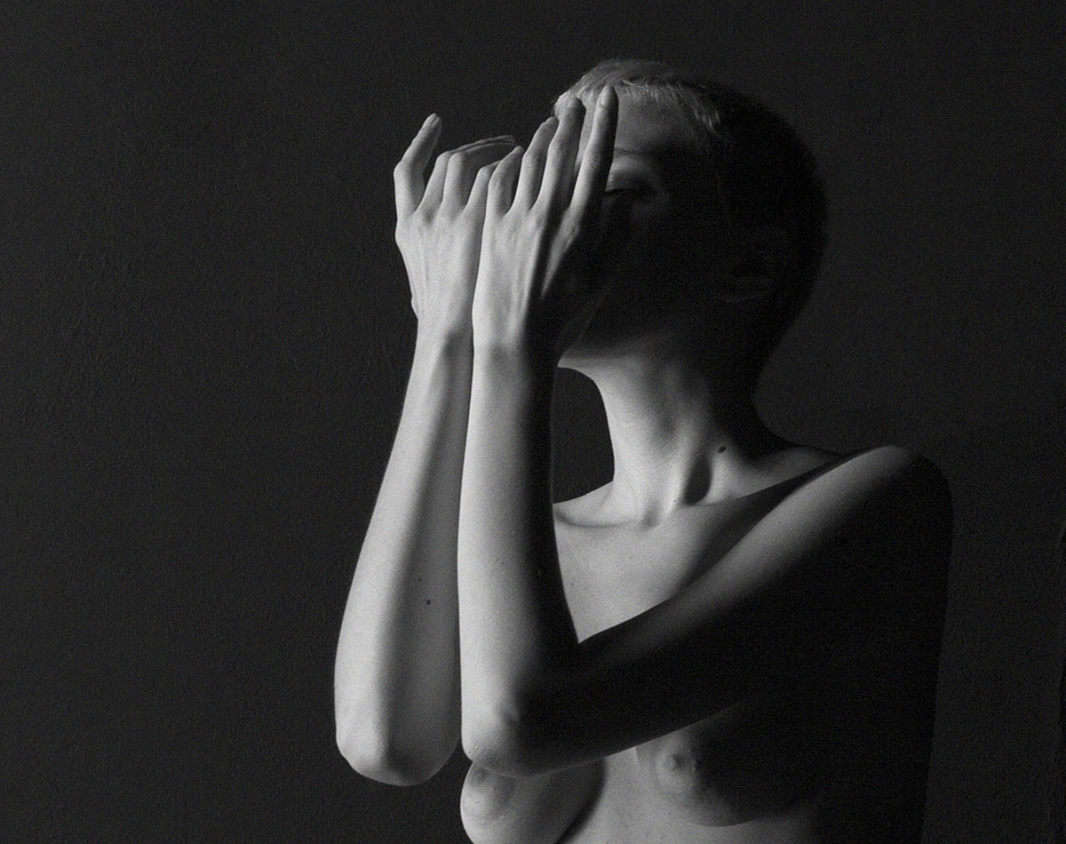 Béatrice Angelini nue pour nuexpo.com