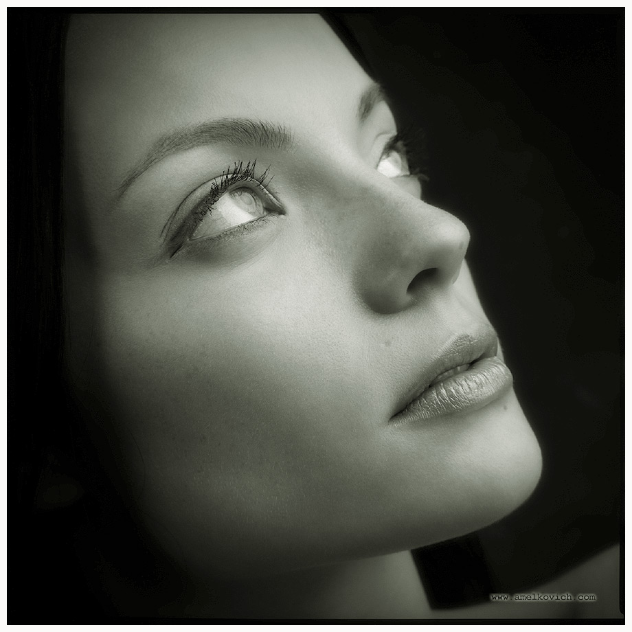 Portrait érotique de mannequin russe par Igor Amelkovich