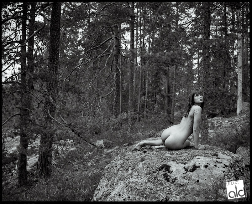 femme nue en extérieur shootée par Aurélien Le Duc